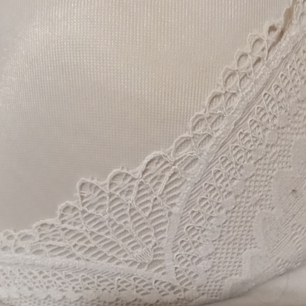 Bra - Picture 2 of 6